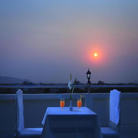 King & Queen Hotel Monywa Luaran gambar