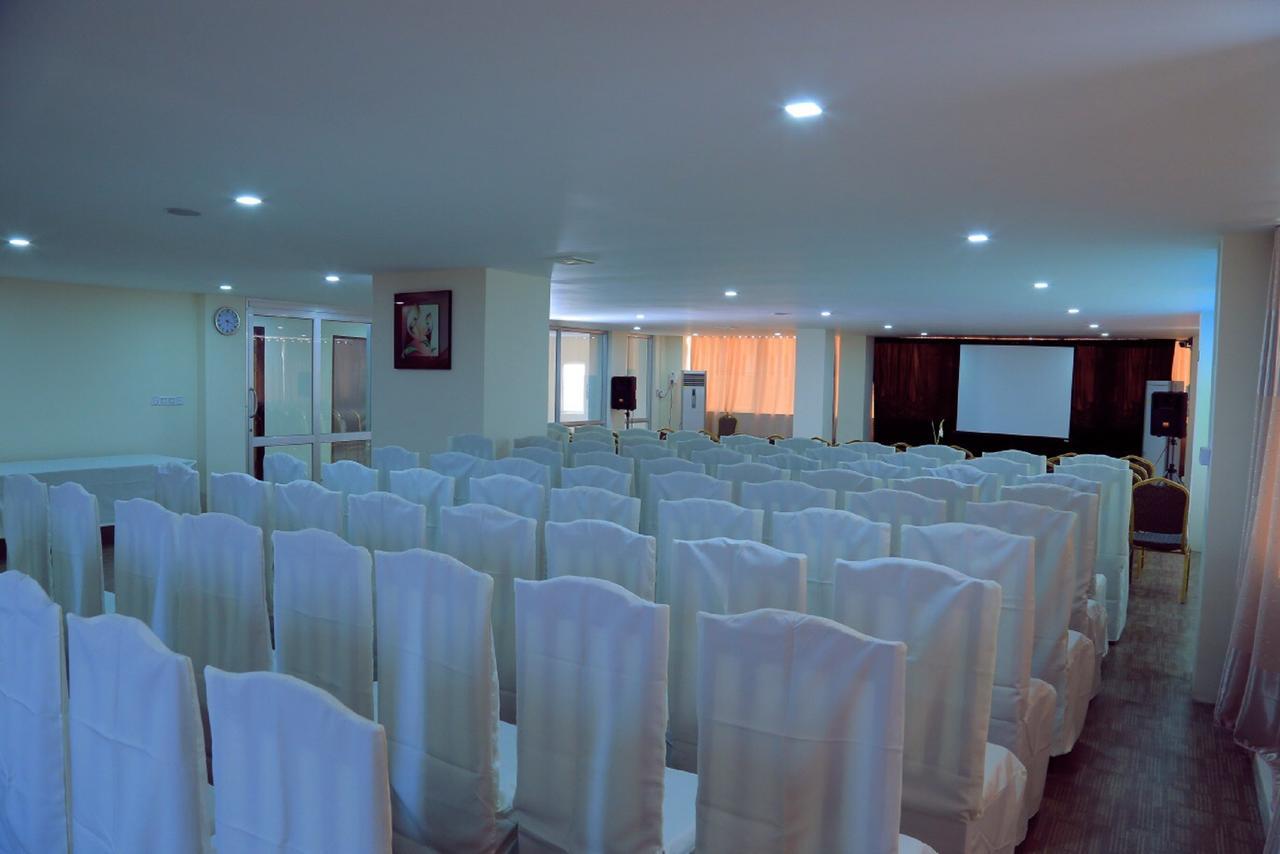 King & Queen Hotel Monywa Luaran gambar
