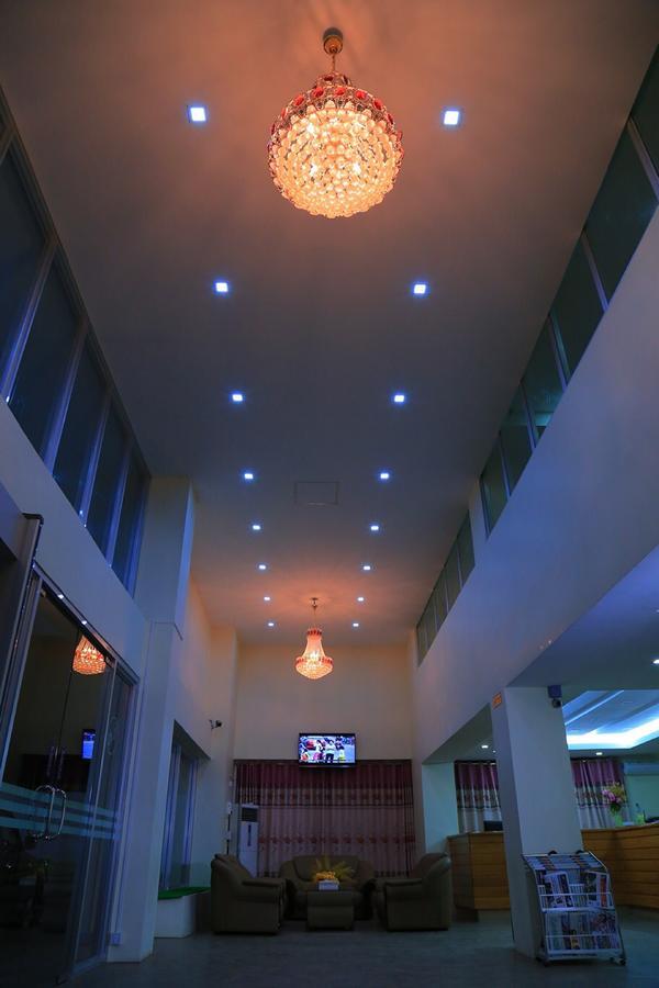 King & Queen Hotel Monywa Luaran gambar