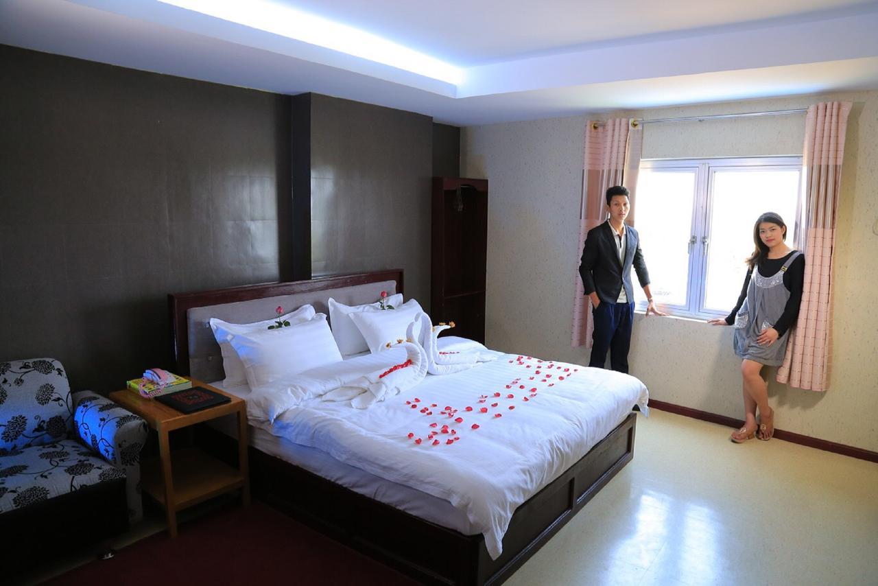King & Queen Hotel Monywa Luaran gambar