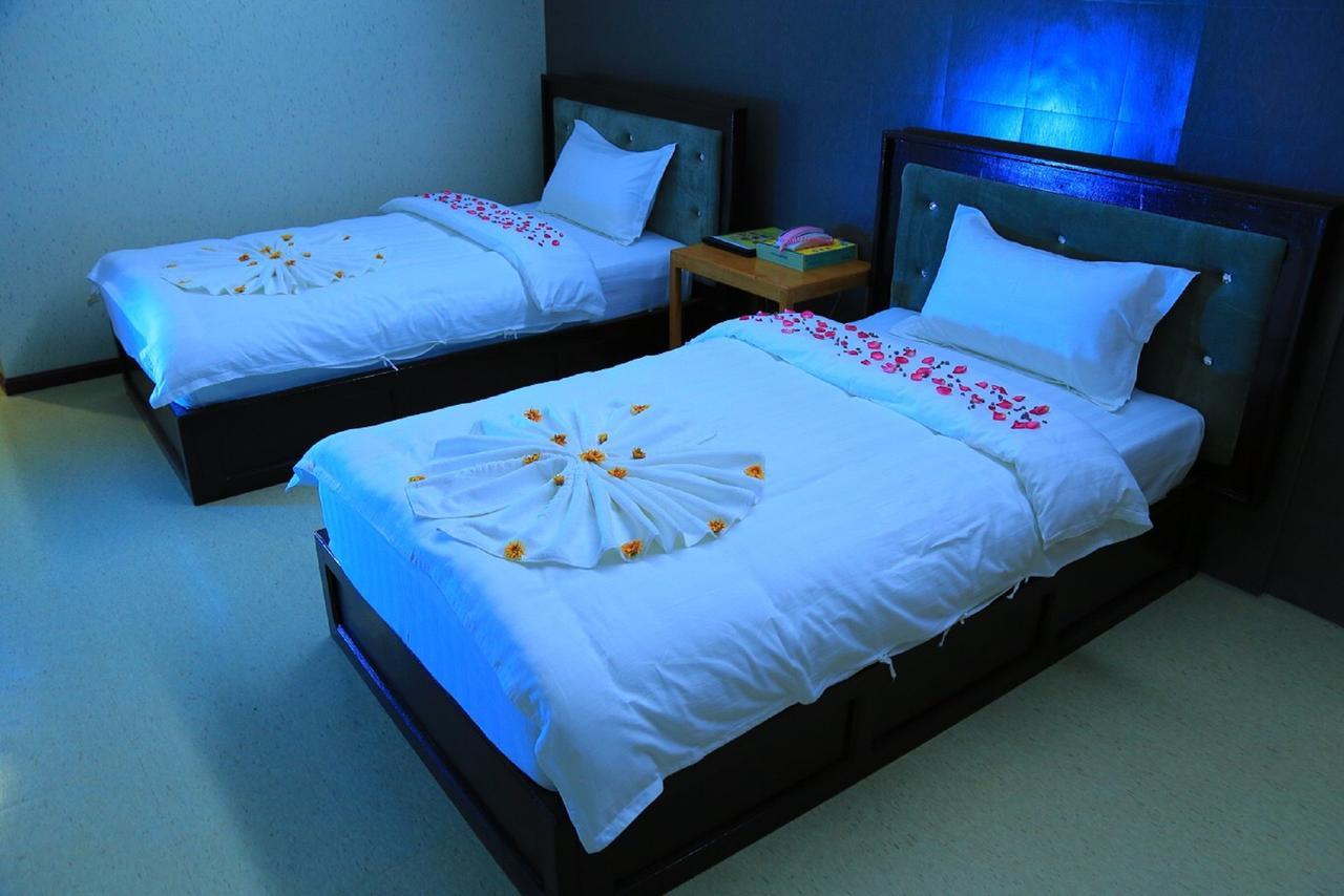 King & Queen Hotel Monywa Luaran gambar
